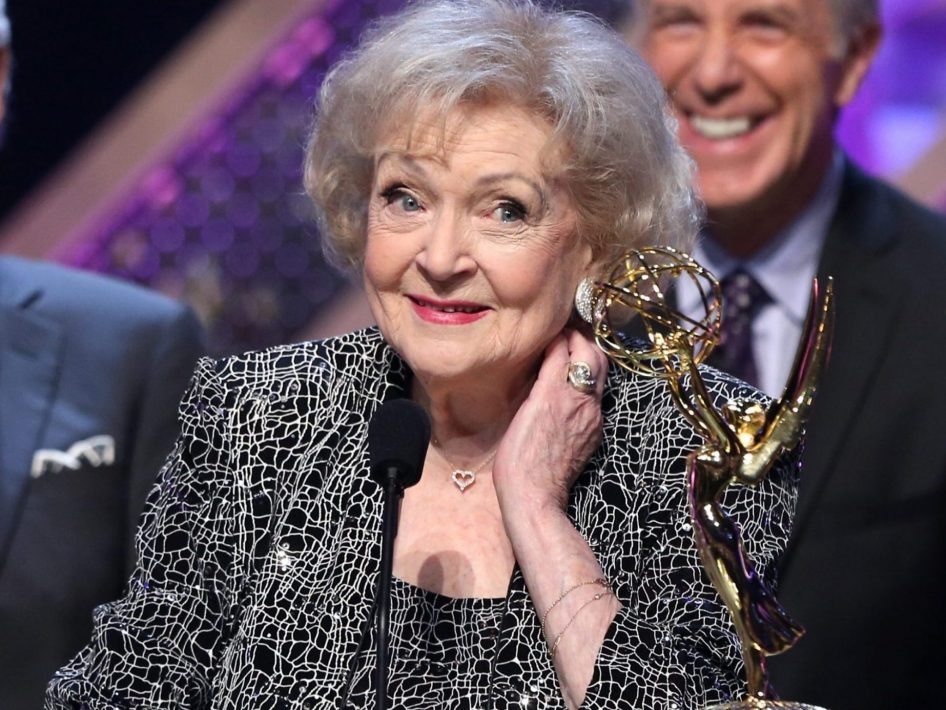 Betty White's friends and fans pay tribute on 99th birthday Toronto Sun