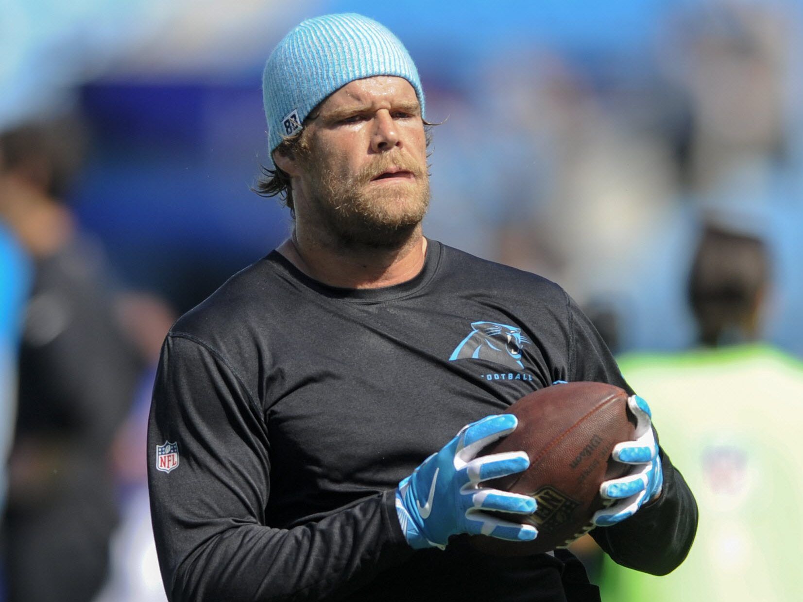 Buffalo Bills should sign TE Greg Olsen after Panthers let him go 