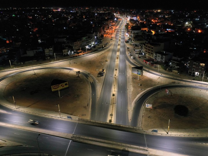  Empty streets pictured in a drone image as Senegal imposes a new state of emergency and curfew as COVID-19 cases surge in Dakar January 7, 2021. Picture taken January 7, 2021. (Zohra Bensemra/REUTERS)