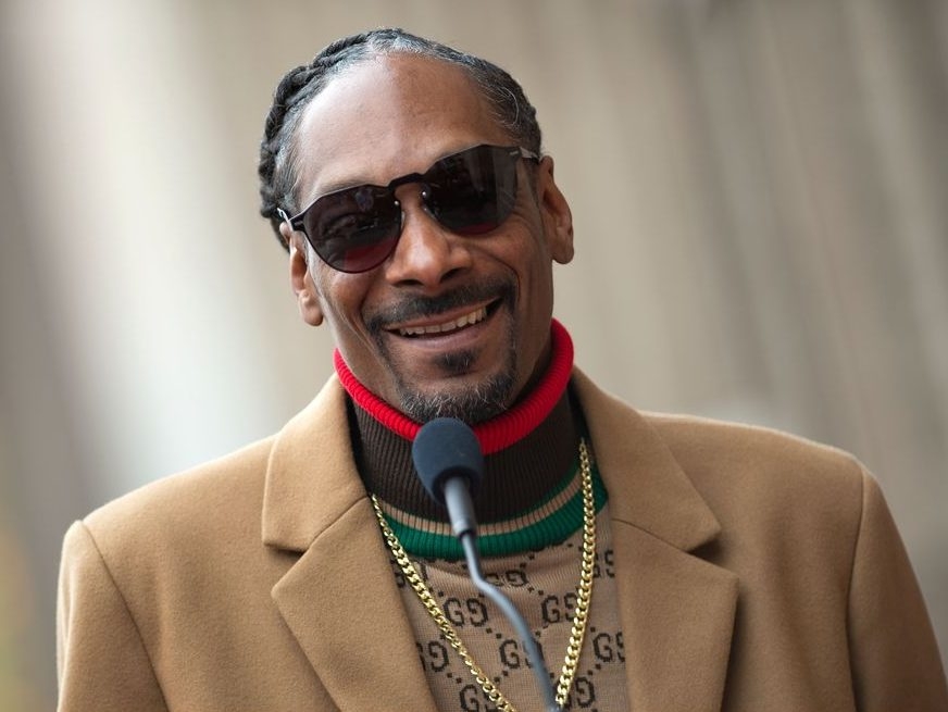 Snoop Dogg Says Eminem's Diss Track Is 'family Business' 