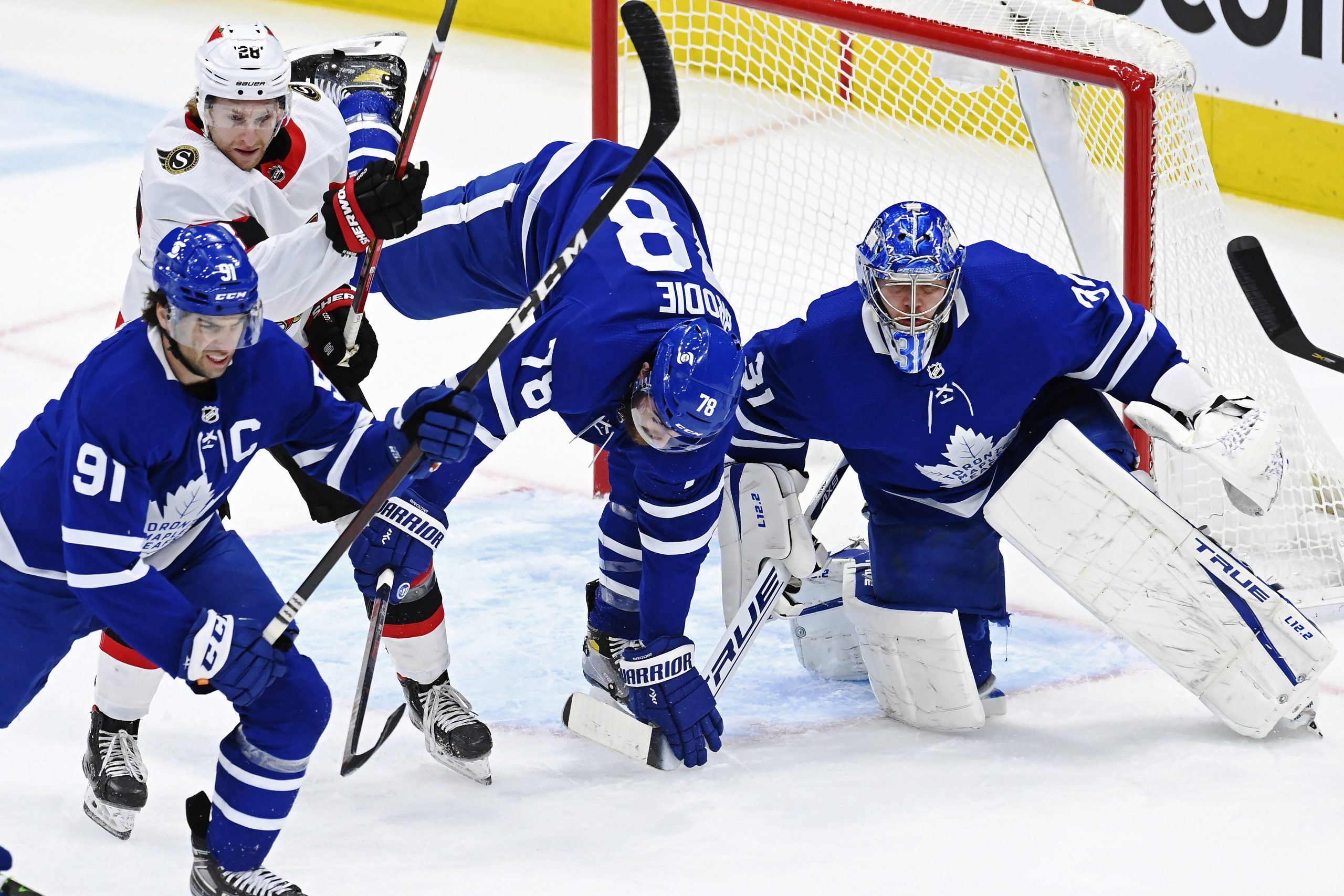 Jumbo effort as Maple Leafs edge pesky Senators Toronto Sun