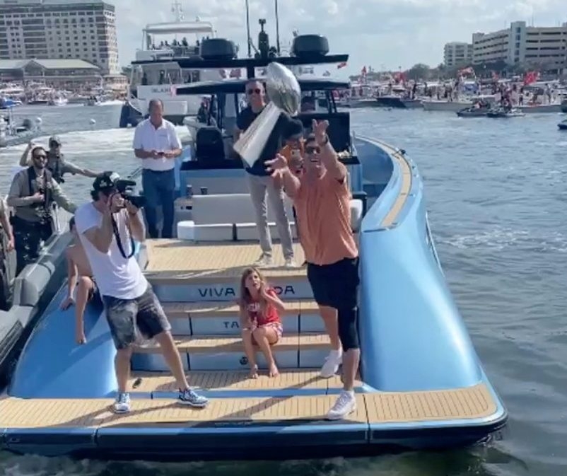 Tom Brady and Bruce Arians arrive for the Super Bowl boat parade 