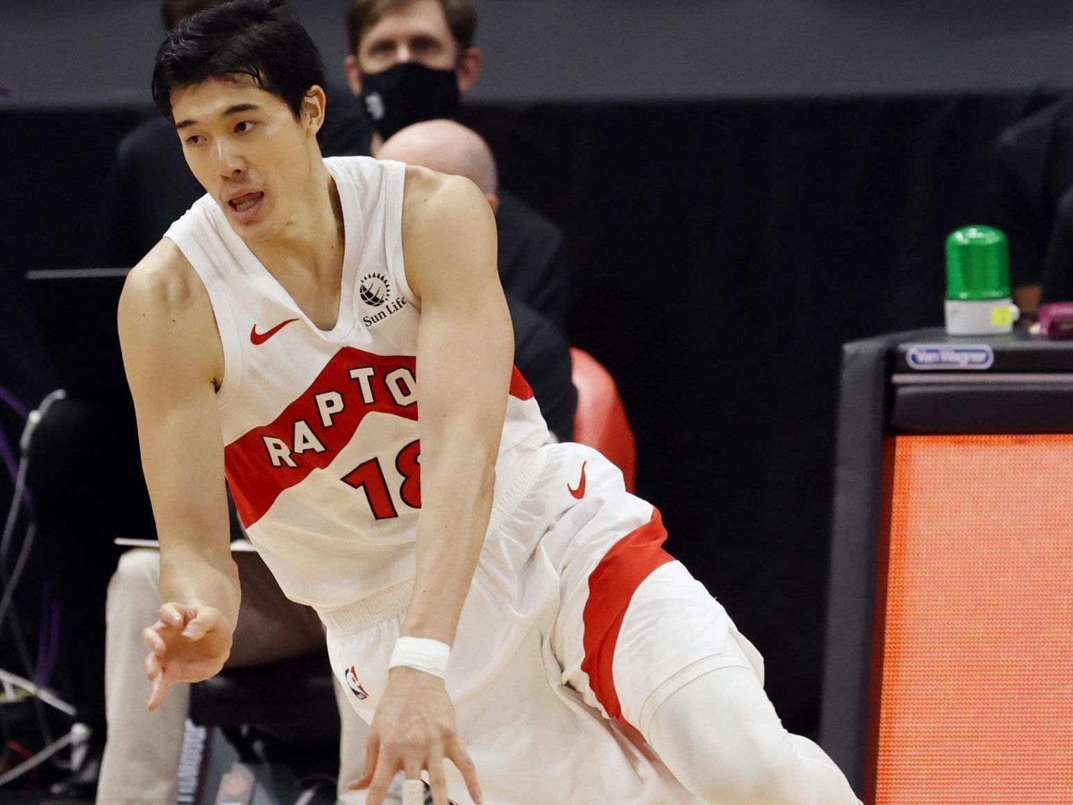 Raptors Yuta Watanabe Wants to Stay with Toronto - Sports Illustrated Toronto  Raptors News, Analysis and More
