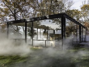 Mirrored Ceiling Reflection, Glass House Image © Richard Barnes, courtesy of Bau-Xi Gallery