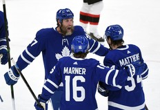 Maple Leafs' Wayne Simmonds eviscerates Toronto Sun reporter as