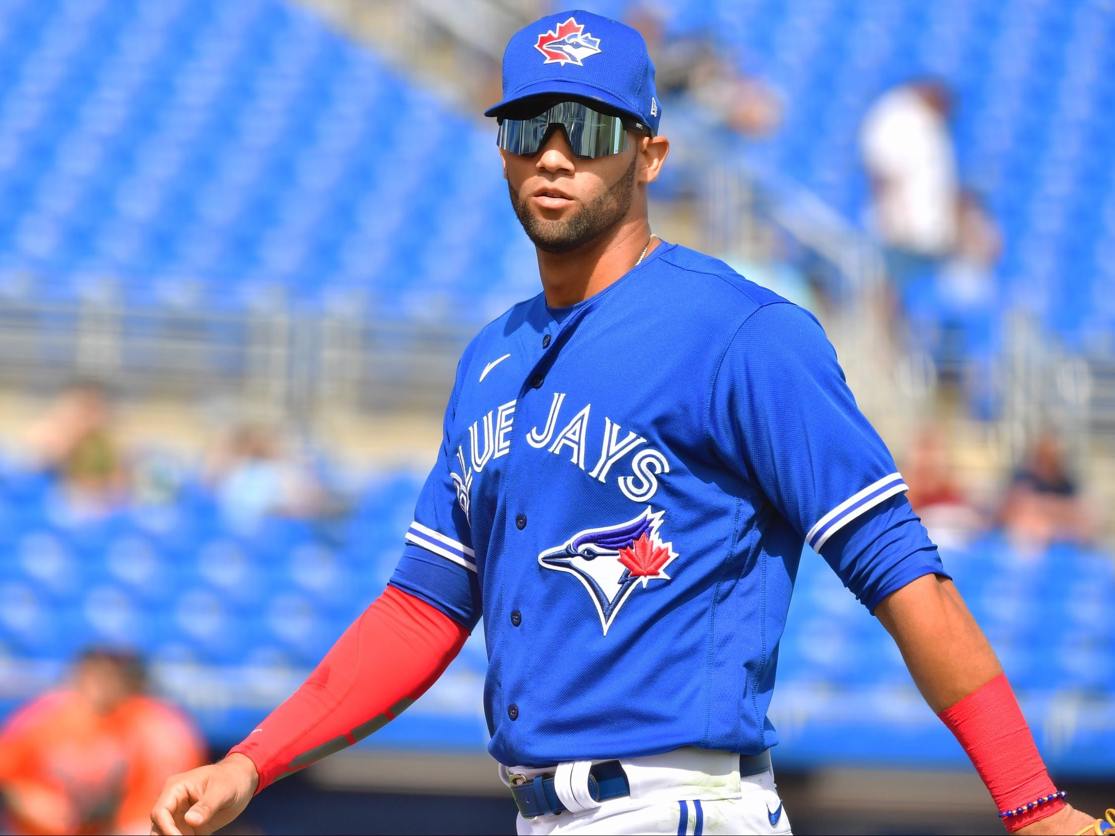 Lourdes Gurriel Jr. on infield, 03/09/2021