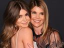 Olivia Jade, on the left, and Laurie Laflin visit the “unforgettable evening” of the Female Cancer Fund in Los -Angeles, California, February 27, 2018.