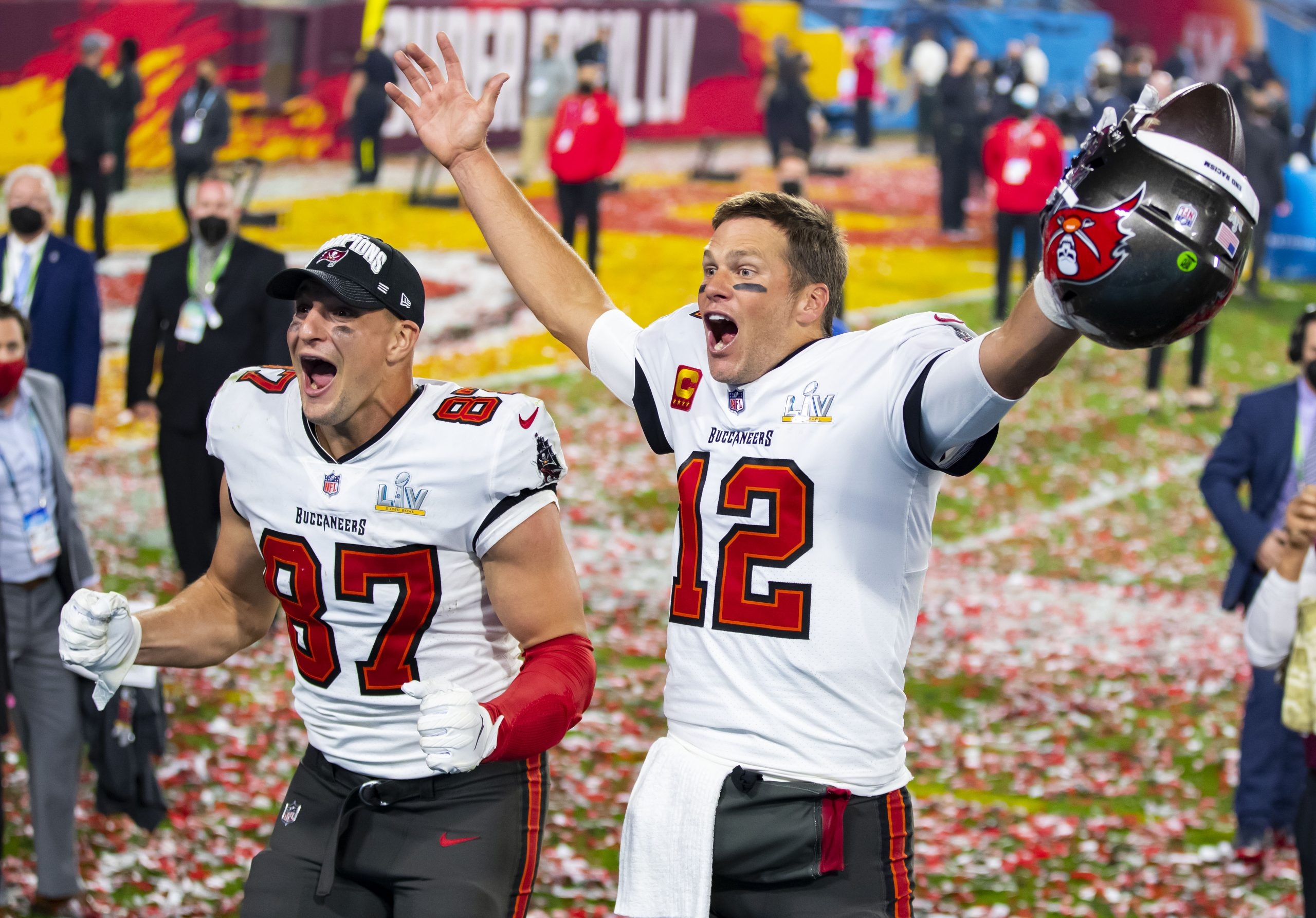 New team, same celebratory video for Tom Brady and Rob Gronkowski