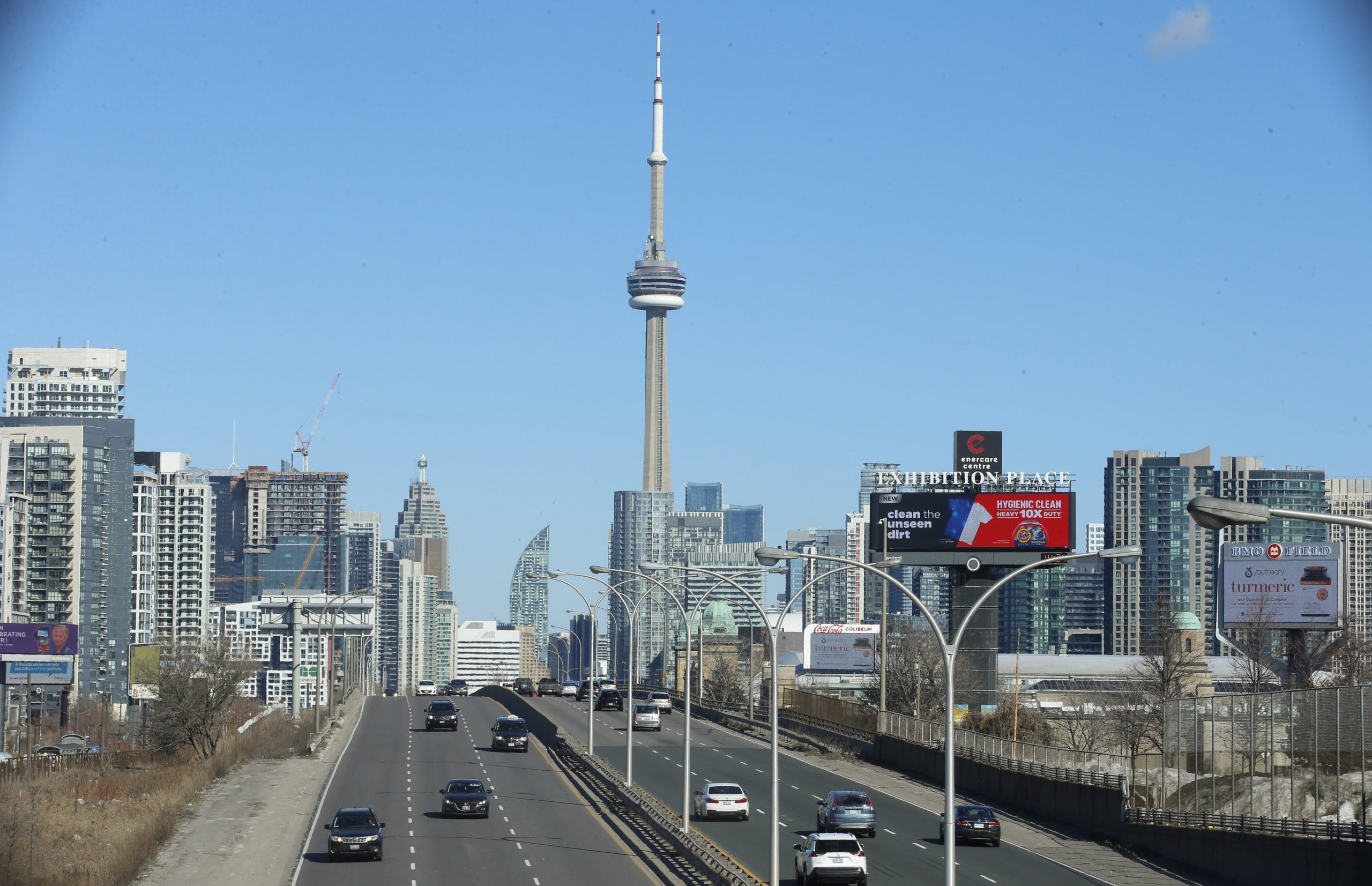 does megabus go from toronto to new york city