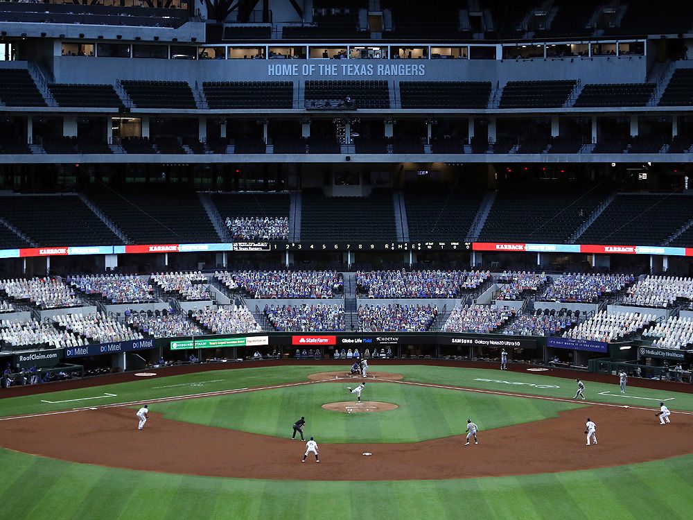 Full capacity, low excitement: Texas Rangers fall to Toronto Blue