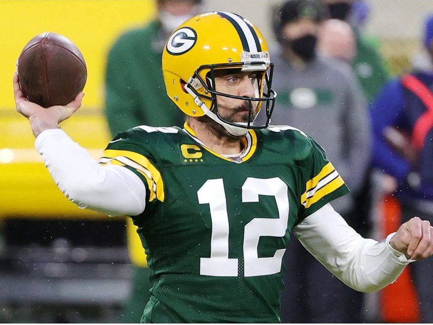 Aaron Rodgers just turned into Brett Favre before our eyes