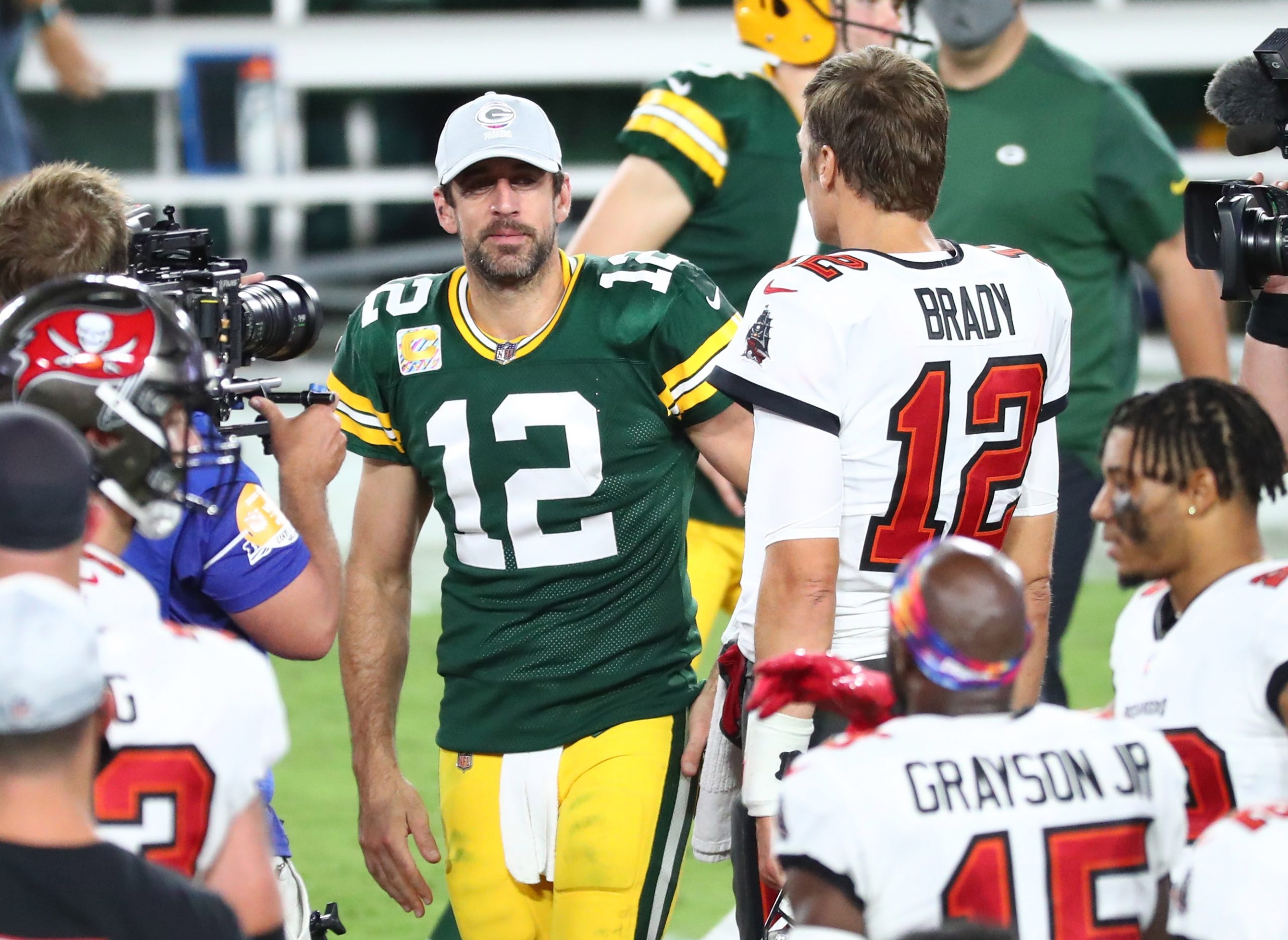 Aaron Rodgers shows off his new Matt LaFleur t-shirt