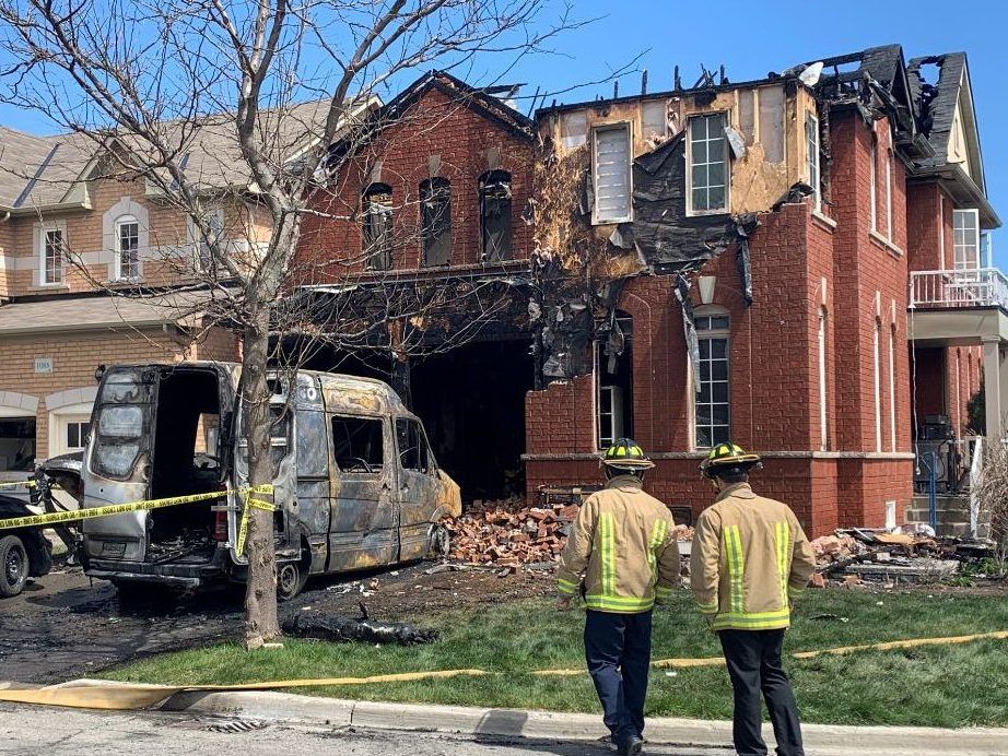 Neighbour Helped Rescue Family From Newmarket House Fire Toronto Sun   Capture 24 E1619472535919 