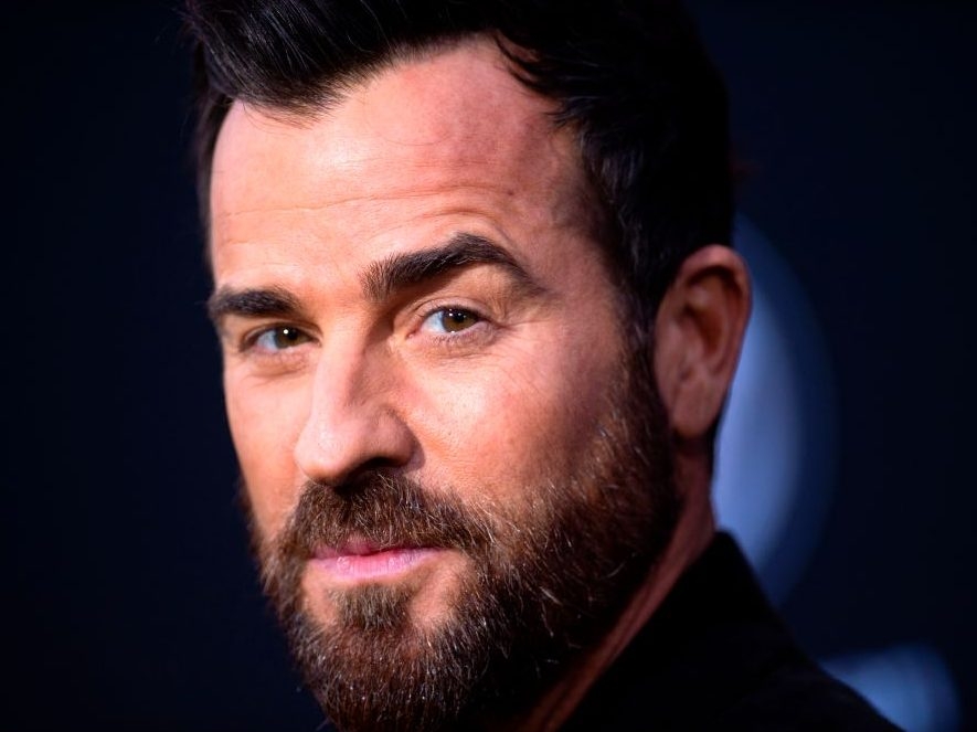 BITE ME: Justin Theroux is buzzier than ever in Apple TV's Mosquito ...