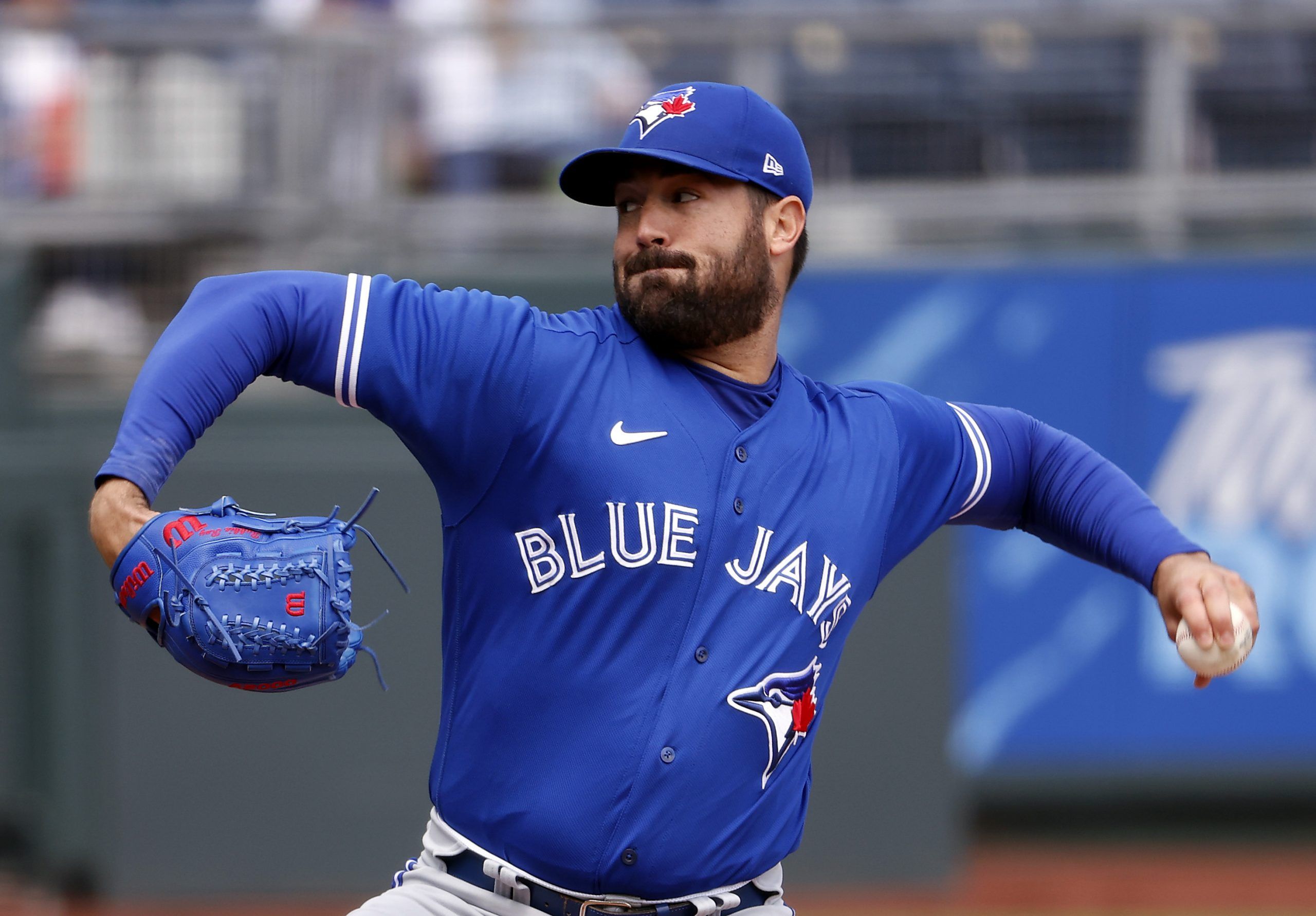 Blue Jays Robbie Ray Is a Different Pitcher in 2021 - Sports