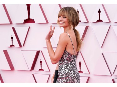 Margot Robbie arrives to the Oscars red carpet for the 93rd Academy Awards in Los Angeles, California, U.S., April 25, 2021. Chris Pizzello/Pool via REUTERS ORG XMIT: OSC