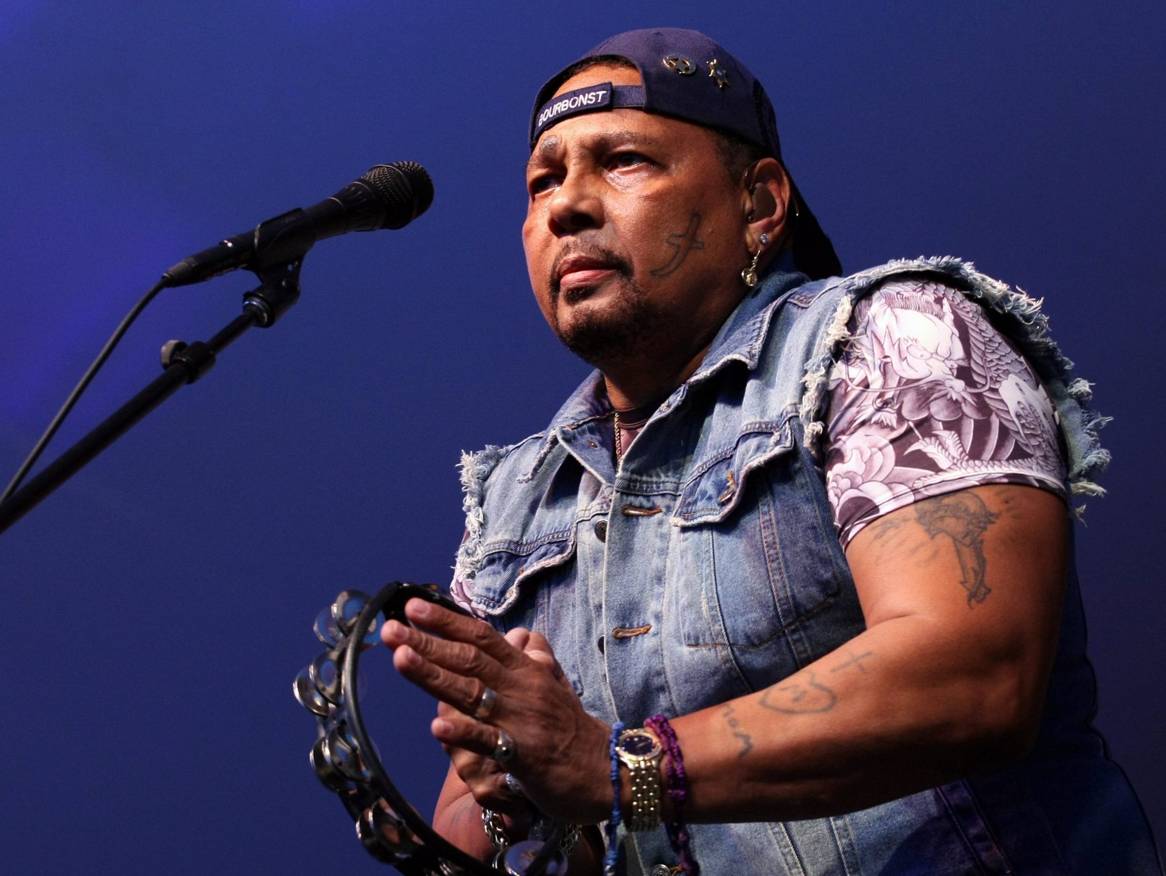 aaron neville on tour