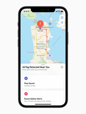 AirTags detected on Apple iPhone.
