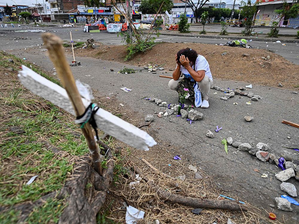 Colombia To Probe Police Who Stood By As Civilians Shot At Protesters   COLOMBIA 2021 05 31 