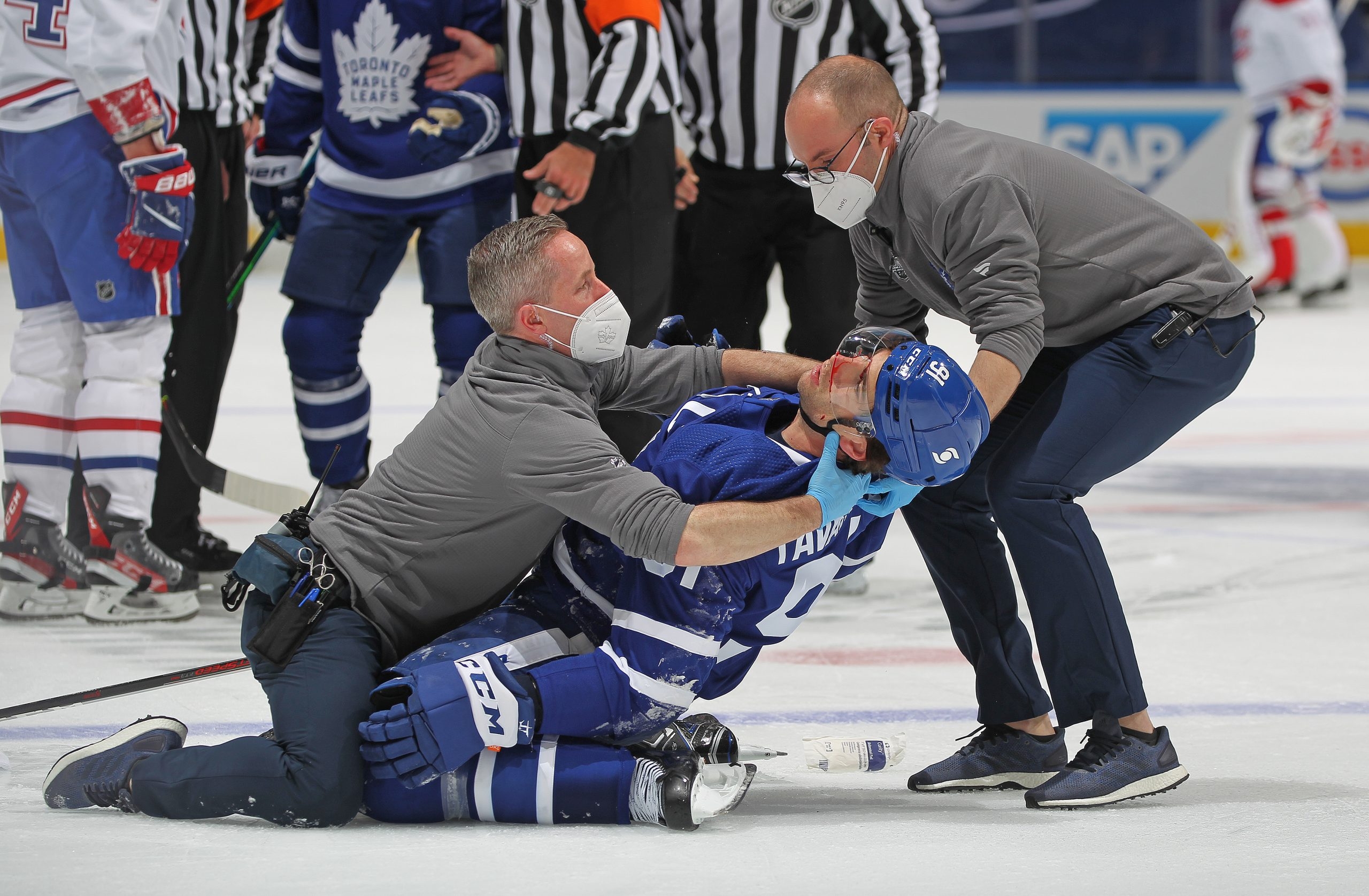 NHL Fans Mock John Tavares, Maple Leafs After Toronto Eliminated