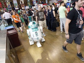 R2-D2 works the room at the final day of Fan Expo Canada at the Metro Toronto Convention Centre on September 4, 2016.