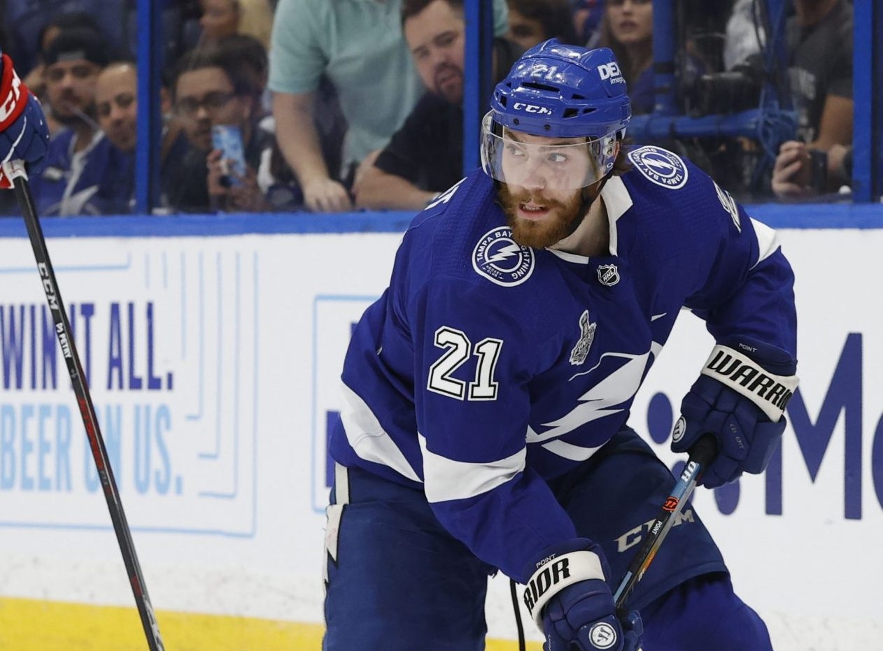 Tampa Bay Lightning's Ondrej Palat scores one of the weirdest goals you'll  see