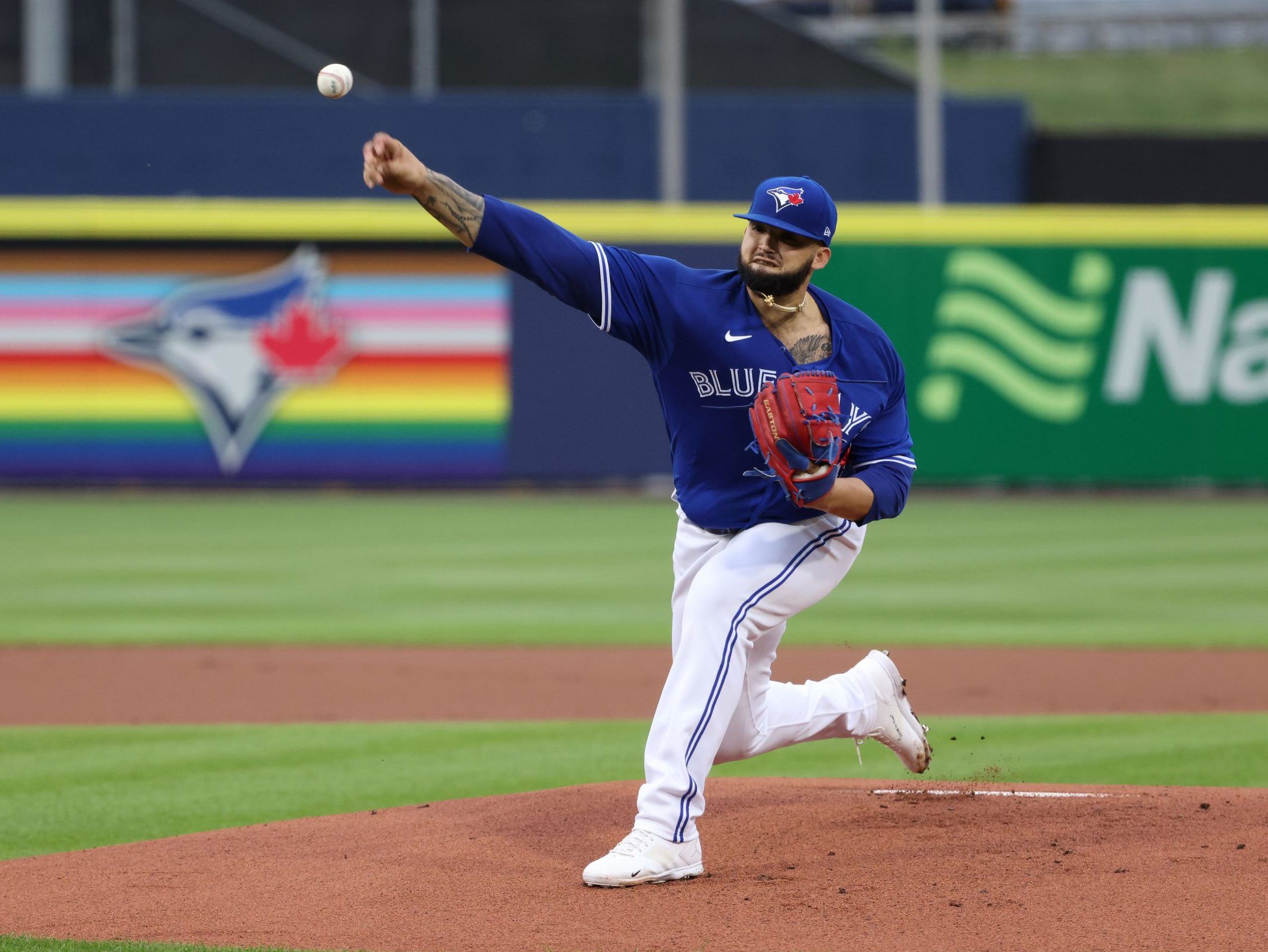 Blue Jays pitcher Alek Manoah suspended 5 games for throwing at