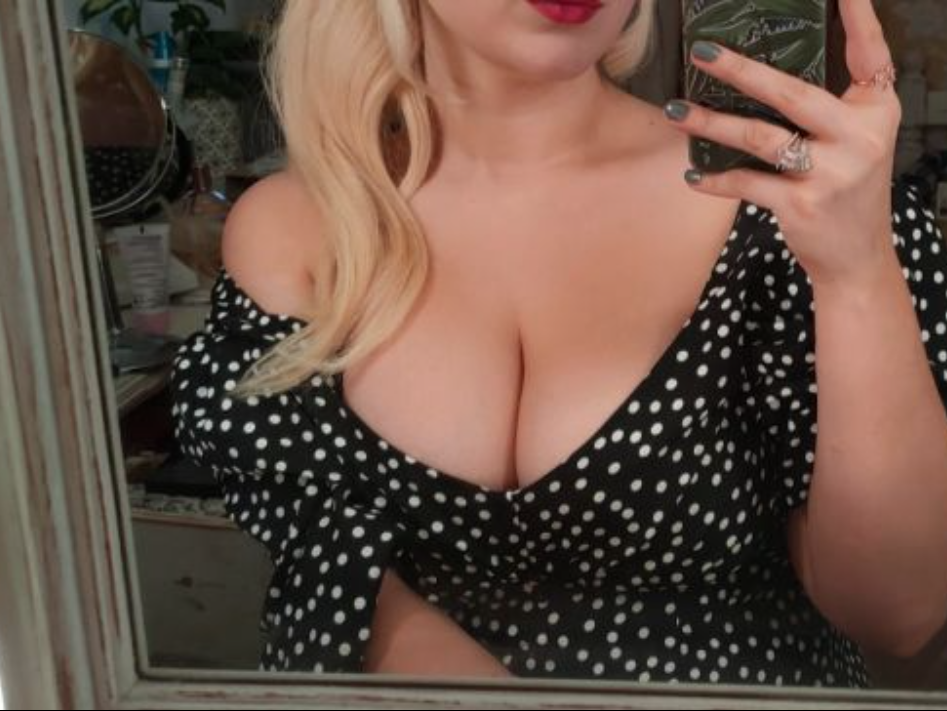 Student with 32HH boobs crowdfunds to raise money for breast reduction