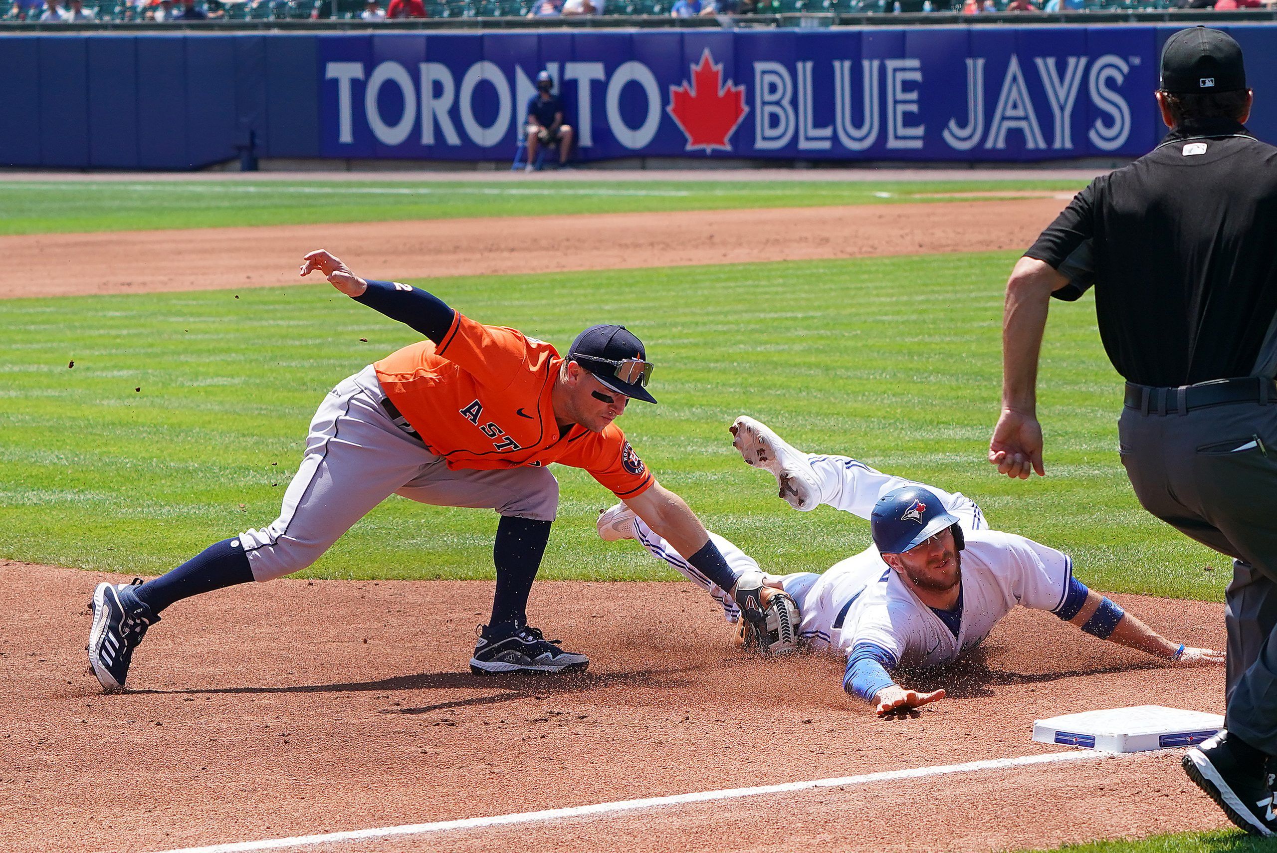 Grichuk helps Blue Jays beat Astros 6-3