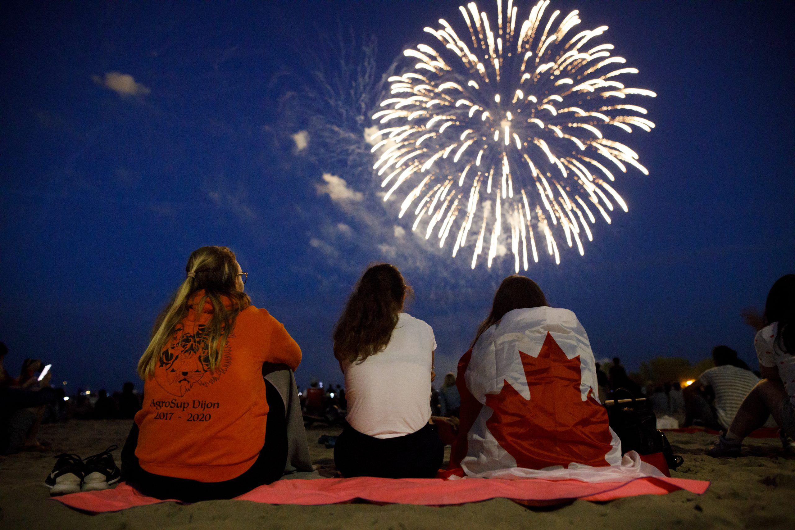 Top Places To Watch Fireworks This Long Weekend Toronto Sun   FIREWORKS Scaled 