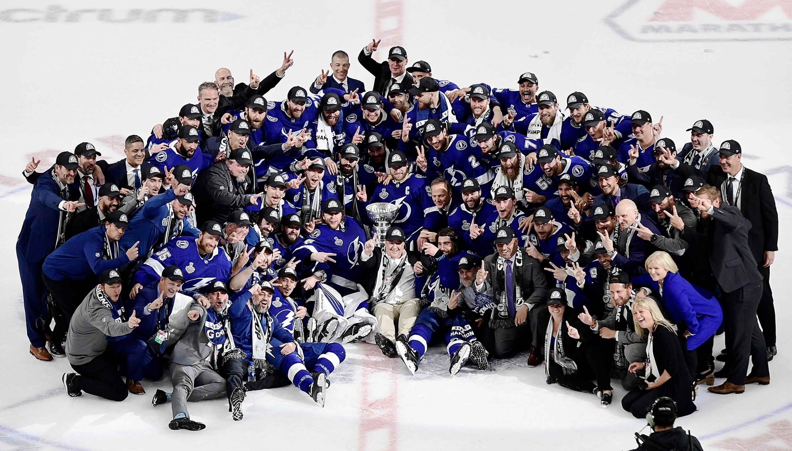 Tampa Bay Lightning repeat as Stanley Cup champions with Game 5 win over  Montreal Canadiens 
