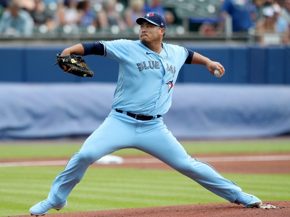 Amherst's Jonah Heim '13 plays in Buffalo with Texas Rangers