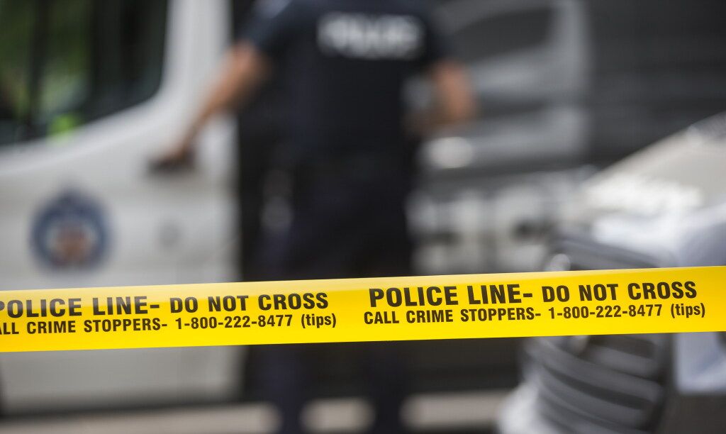 Man dead after single-car crash in parking lot | Toronto Sun