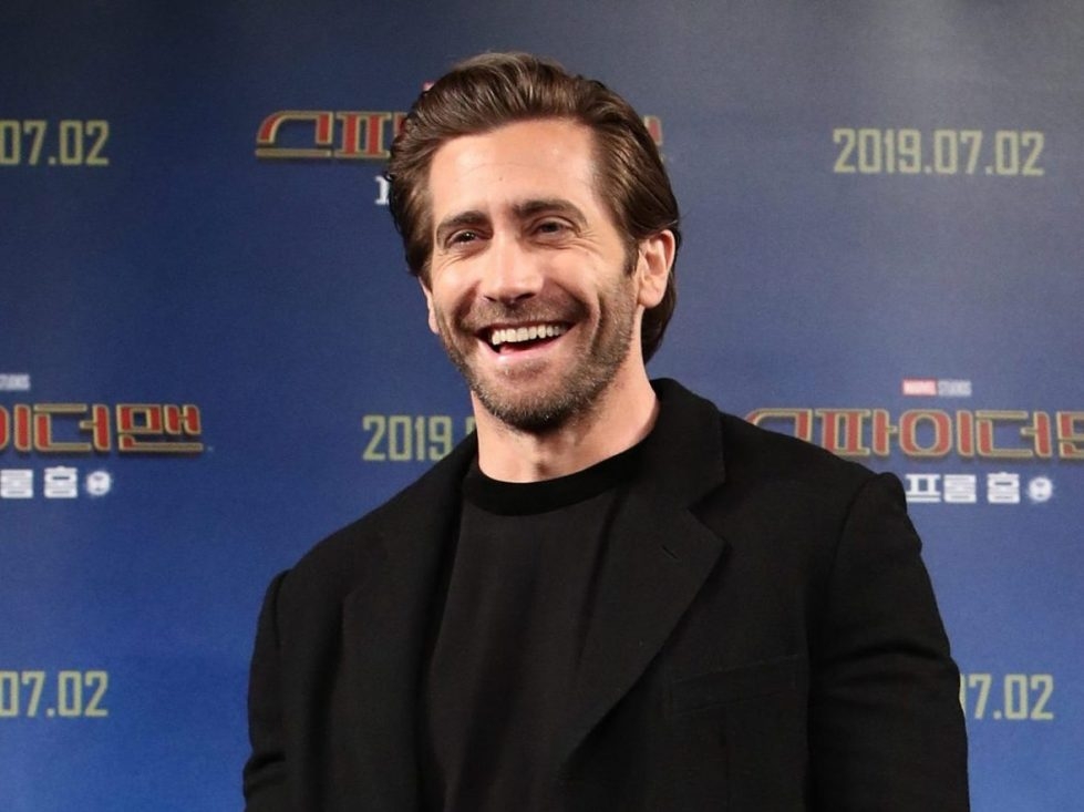 jake-gyllenhaal-reacts-to-taylor-swift-s-all-too-well-and-cyberbullies