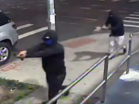 Video shows gang-related shooting that wounded 10 in Queens | Toronto Sun