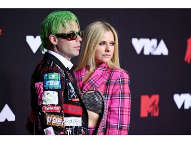 NEW YORK, NEW YORK - SEPTEMBER 12: (L-R) Mod Sun and Avril Lavigne attend the 2021 MTV Video Music Awards at Barclays Center on September 12, 2021 in the Brooklyn borough of New York City.