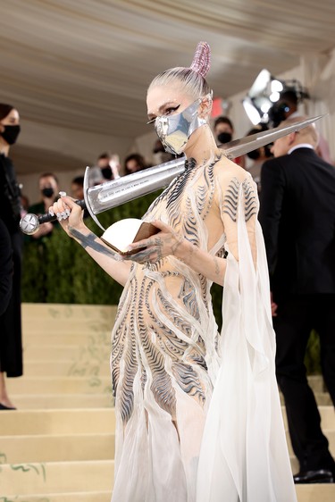 Grimes attends The 2021 Met Gala Celebrating In America: A Lexicon Of Fashion at Metropolitan Museum of Art on September 13, 2021 in New York City. (Photo by Dimitrios Kambouris/Getty Images for The Met Museum/Vogue )