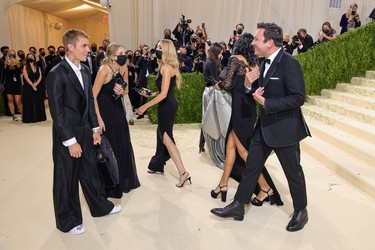Justin Bieber and Jimmy Fallon attend The 2021 Met Gala Celebrating In America: A Lexicon Of Fashion at Metropolitan Museum of Art on September 13, 2021 in New York City. (Photo by Theo Wargo/Getty Images)