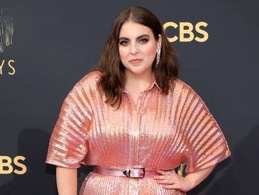 'Funny Girl' Producers Explain Beanie Feldstein's Early Exit From Show ...