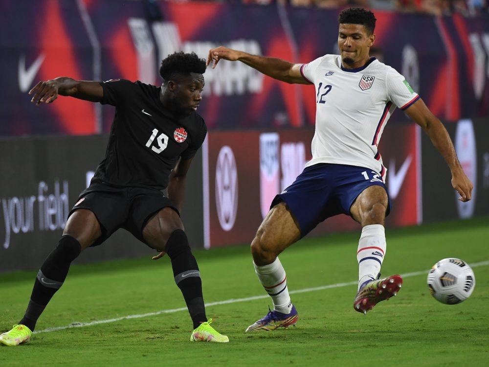 Alphonso Davies Canada jerseys cannot be bought on national team