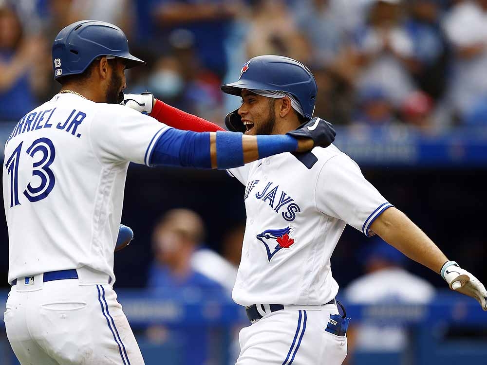 Matt Chapman sparks Blue Jays rally with Grand Slam! 