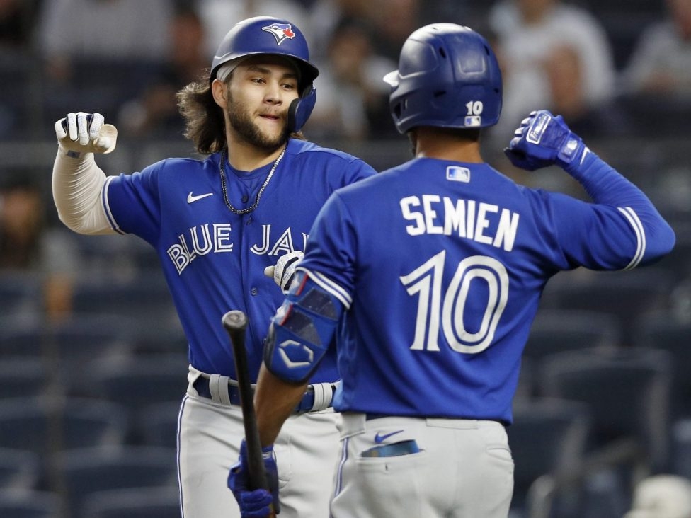 Relaxed Bichette 'just out here playing ball, having fun' in