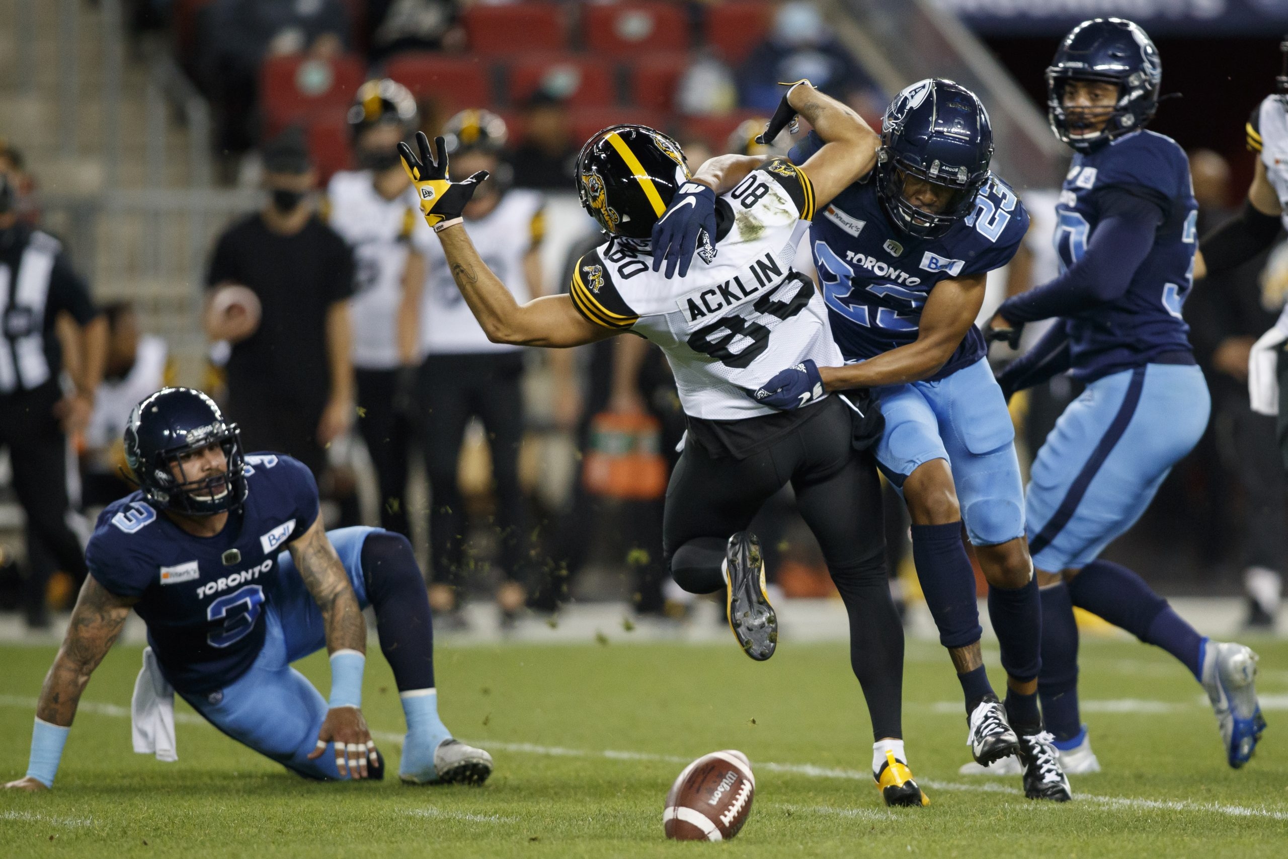 Ticats stomp on Argos' playoff hopes