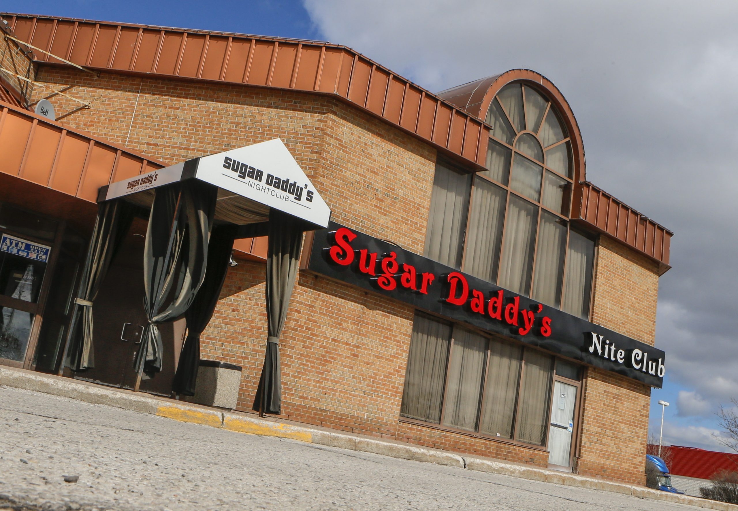 Patrons at Mississauga club might have been exposed to COVID19