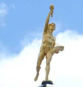 The Golden Boy on top of the Manitoba Legislature in Winnipeg. Chris Procaylo/Postmedia