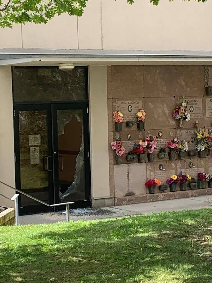 North York Mausoleum Vandalized: Cops | Toronto Sun