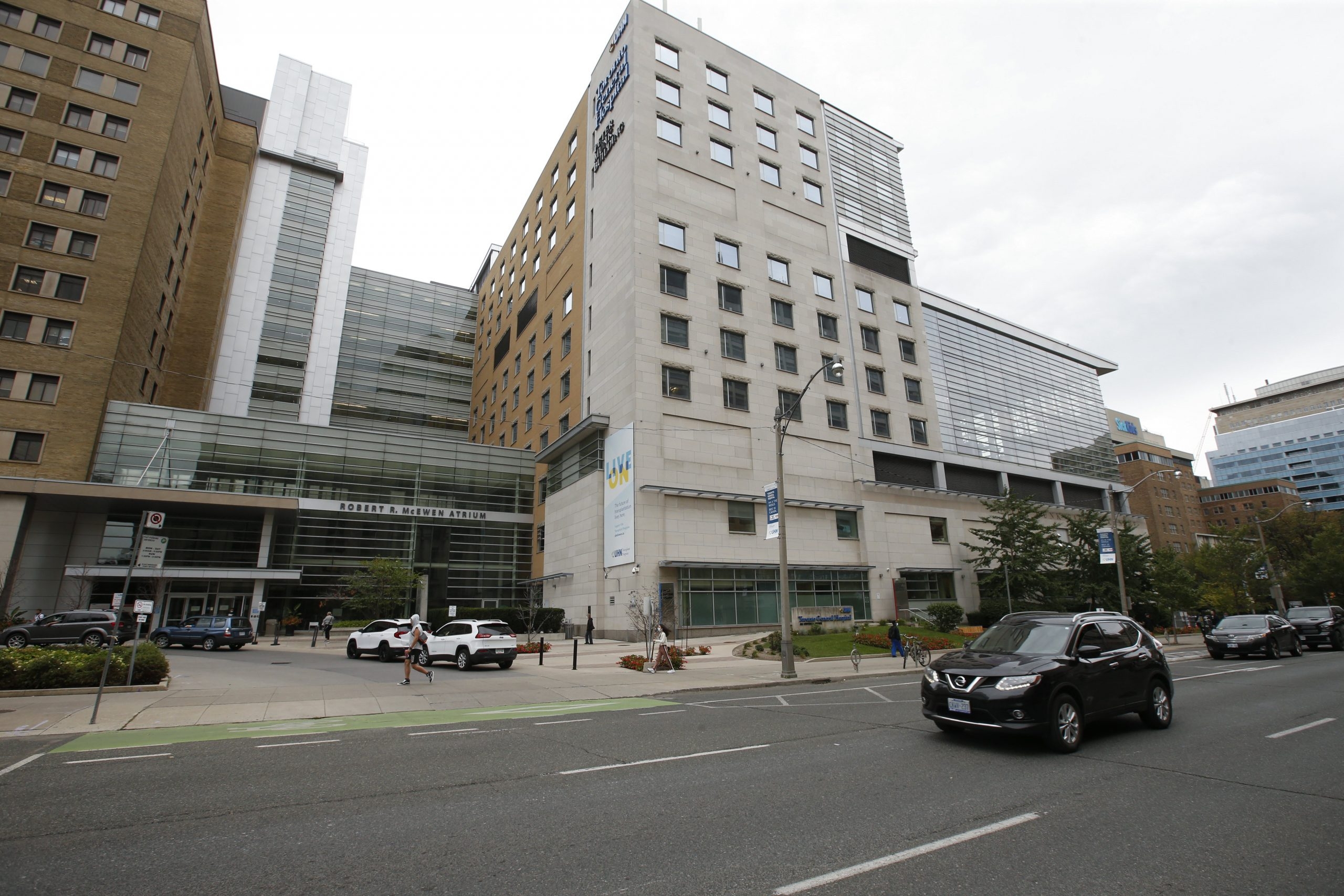 Toronto General Hospital ICUs under critical care bed alert due to ...