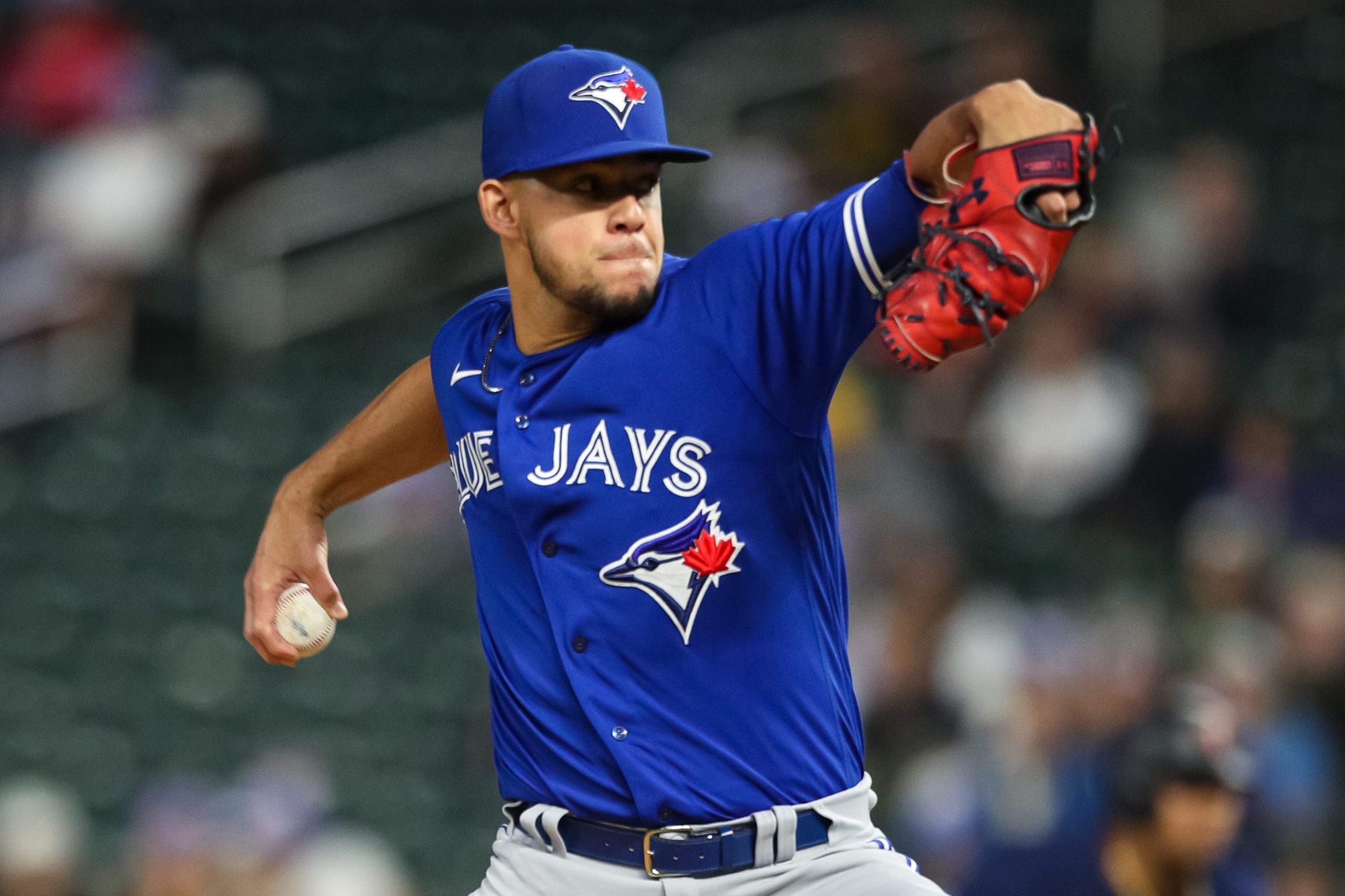 Jose Berrios strikes 7-year extension with Blue Jays, pending