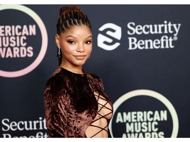LOS ANGELES, CALIFORNIA - NOVEMBER 21: Halle Bailey attends the 2021 American Music Awards at Microsoft Theater on November 21, 2021 in Los Angeles, California.