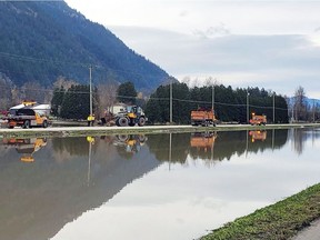 BC Hwy 1 at Sumas - Crews working to restore highway